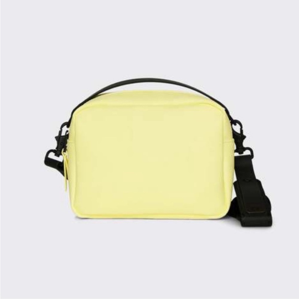 NWT‎ - Rains Straw Box Bag